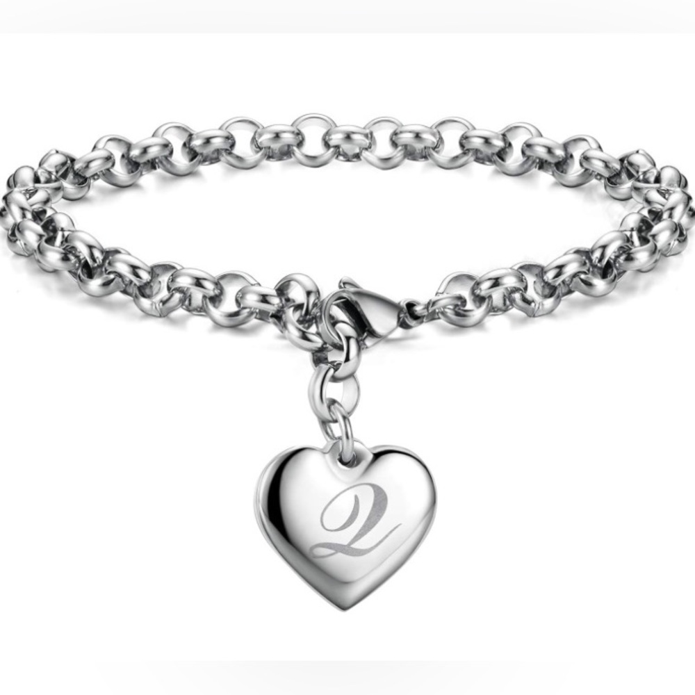 Initial Charm Bracelets (letter “Q”)